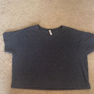 Lululemon cropped tshirt